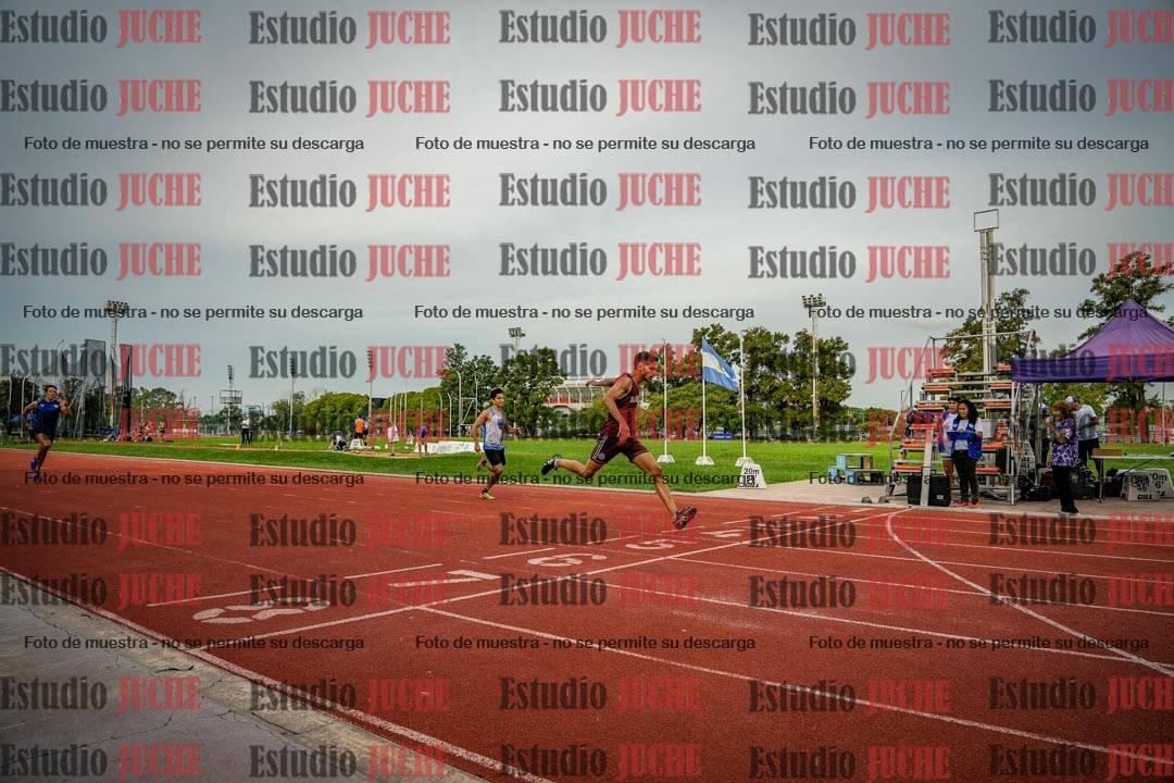 Fotos de los 400 m llanos de varones