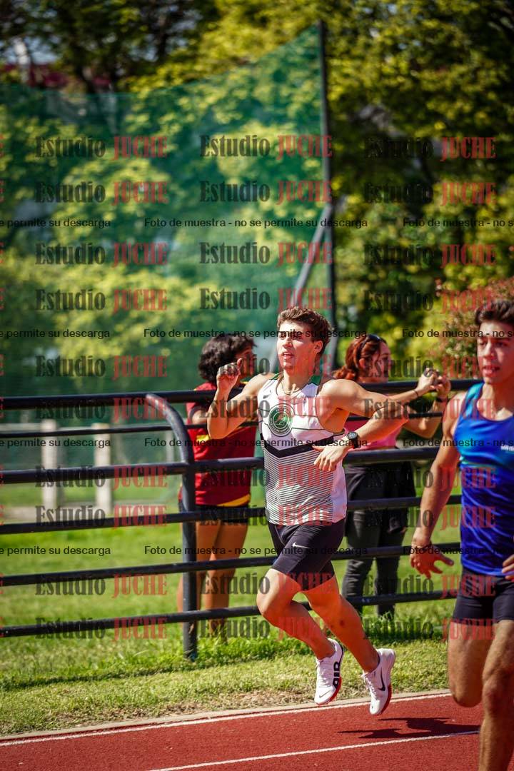 Fotos de los 400 m con vallas de varones