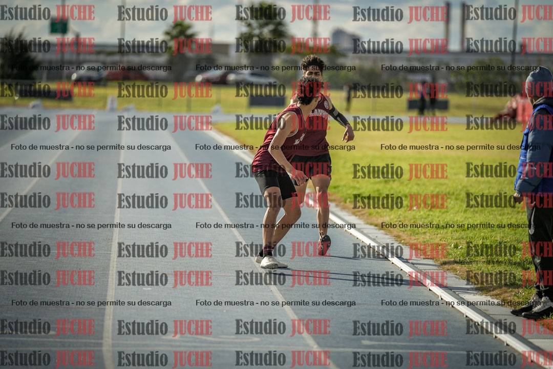 Fotos de las postas 4x400 m llanos de varones