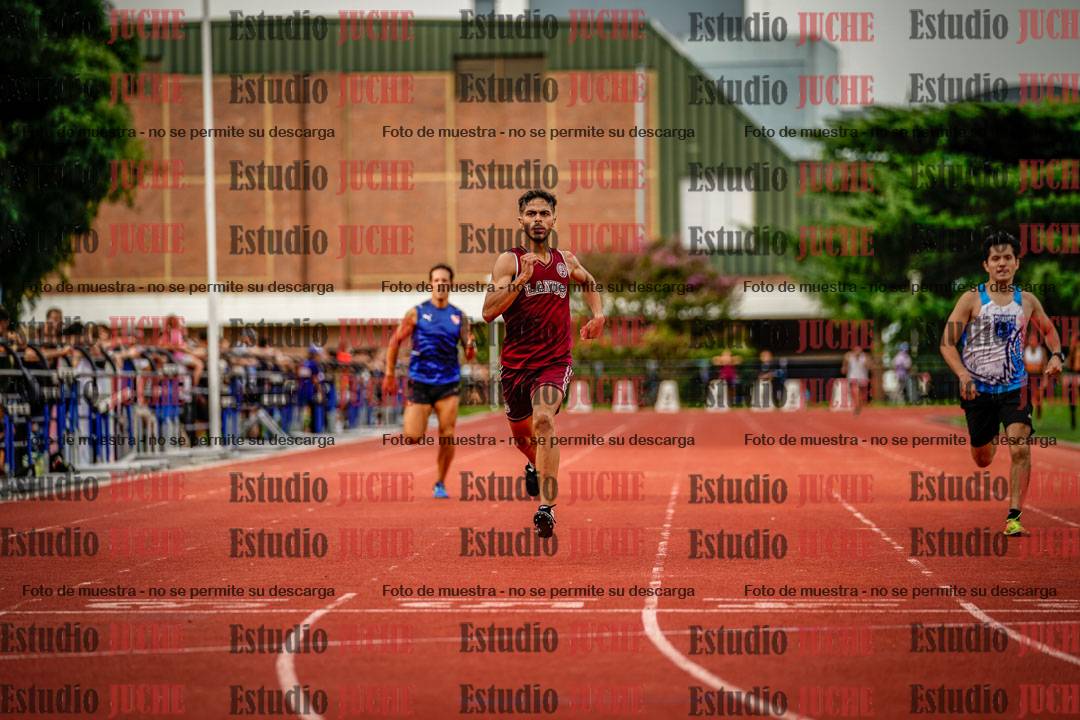 Fotos de los 400 m llanos de varones