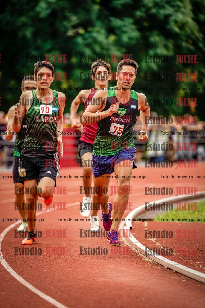 Fotos de los 800 m de varones