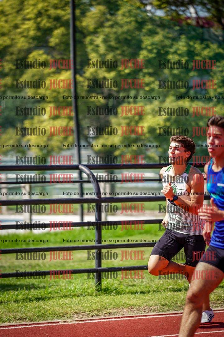 Fotos de los 400 m con vallas de varones
