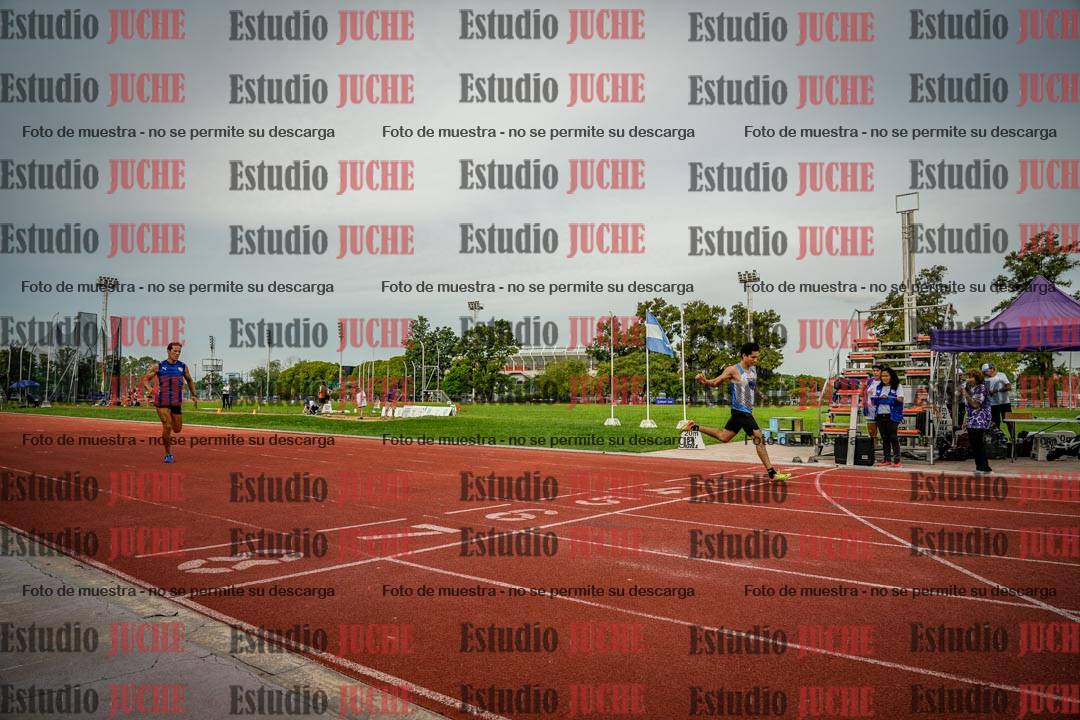 Fotos de los 400 m llanos de varones