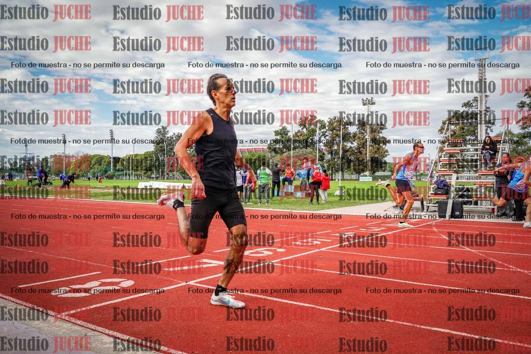 Fotos de los 400 m llanos de varones
