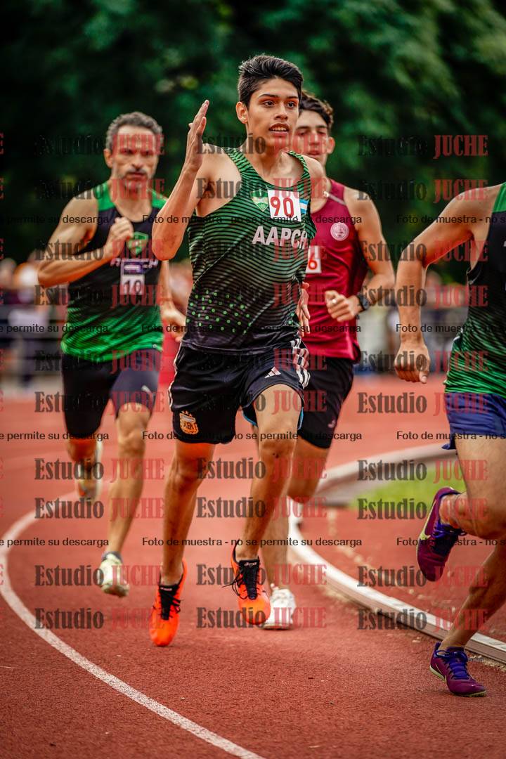 Fotos de los 800 m de varones