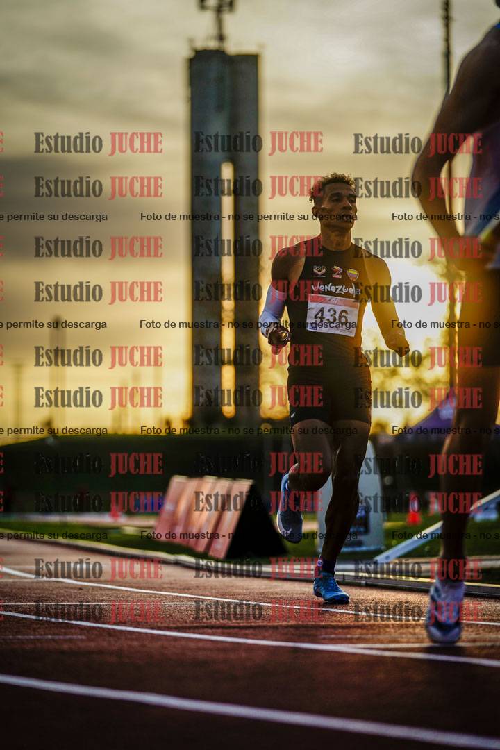 Fotos de los relevos 4x400 m de varones