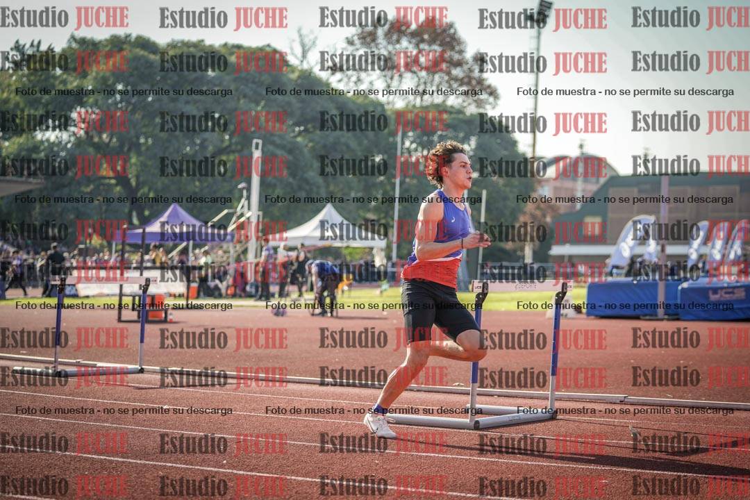 Fotos de los 400 m con vallas de varones