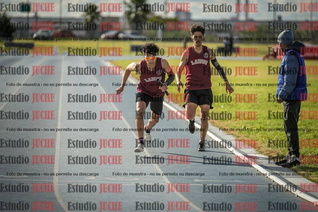 Fotos de las postas 4x400 m llanos de varones