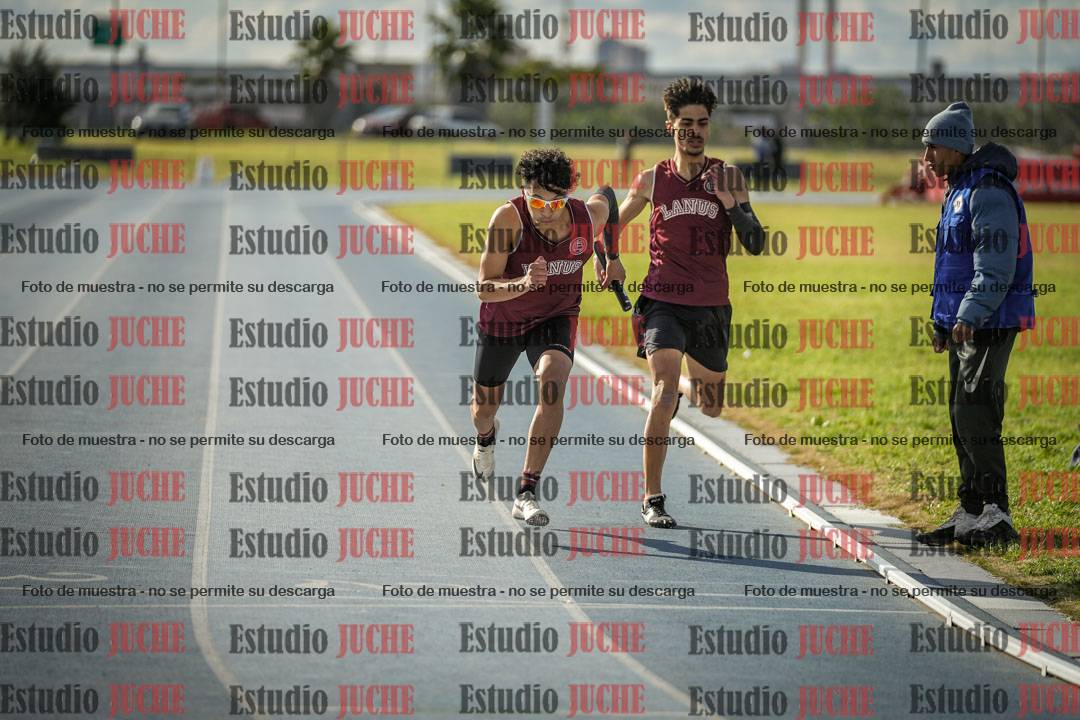 Fotos de las postas 4x400 m llanos de varones