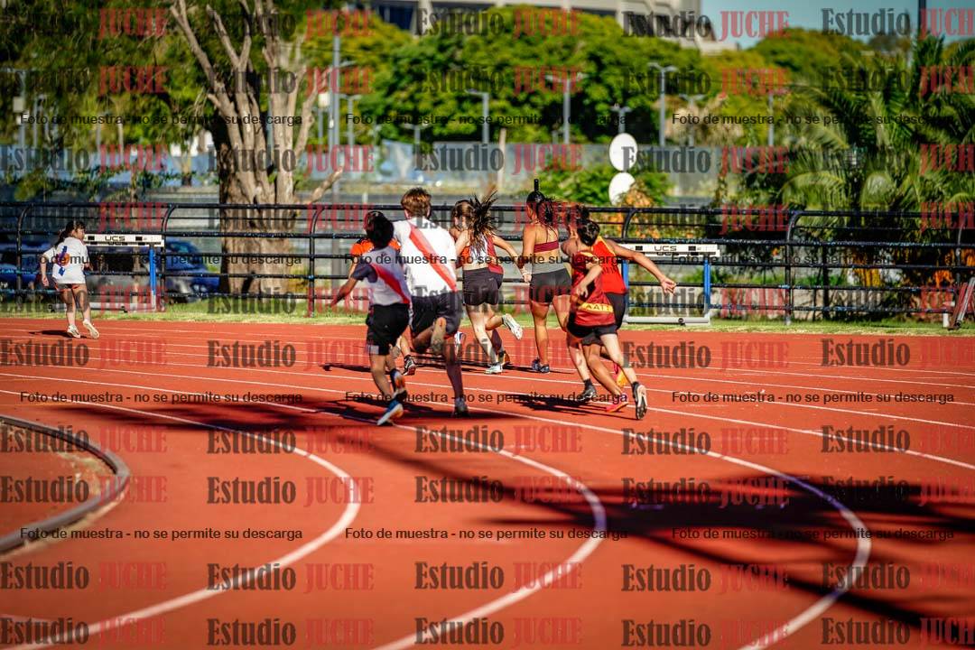 Fotos de las postas 5x80 m llanos de mujeres y varones