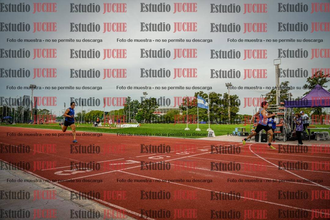 Fotos de los 400 m llanos de varones