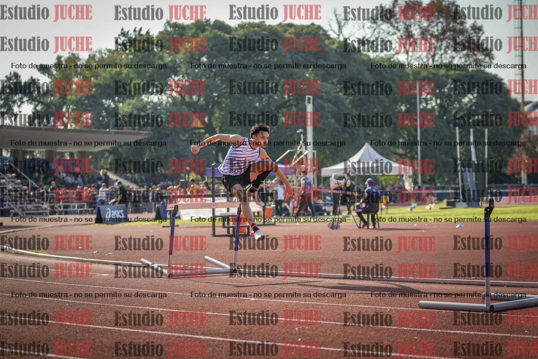 Fotos de los 400 m con vallas de varones