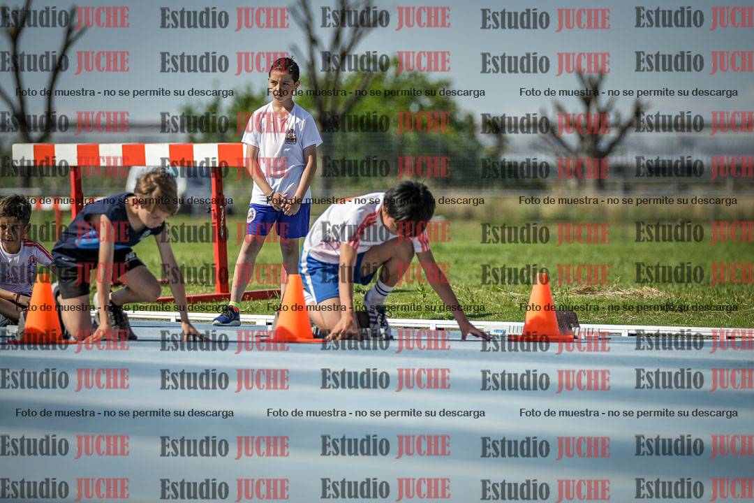 Fotos de los 50 m llanos de varones