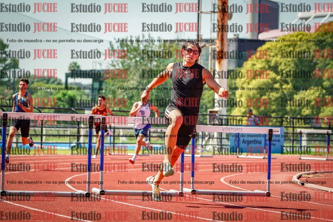 Fotos de los 400 m con vallas de varones