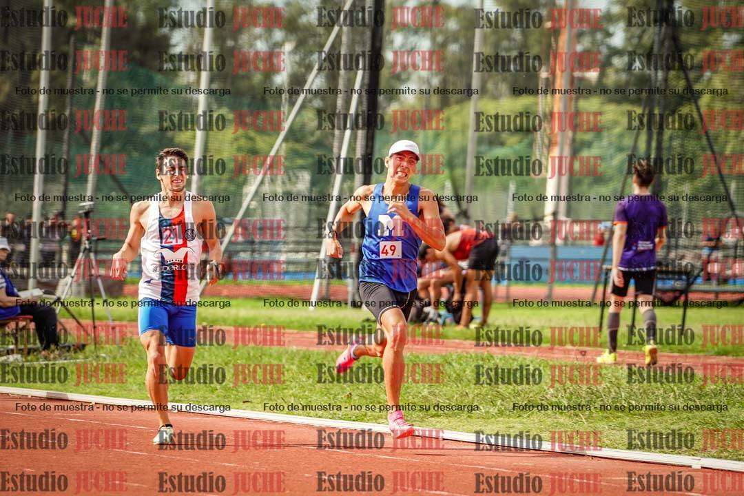 Fotos de los 800 m llanos de varones