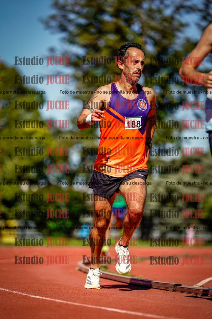 Fotos de los 5000 m llanos de mujeres y varones