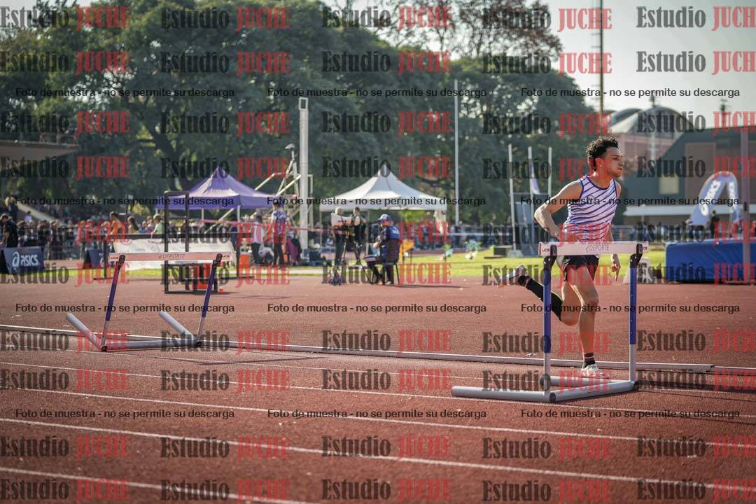Fotos de los 400 m con vallas de varones