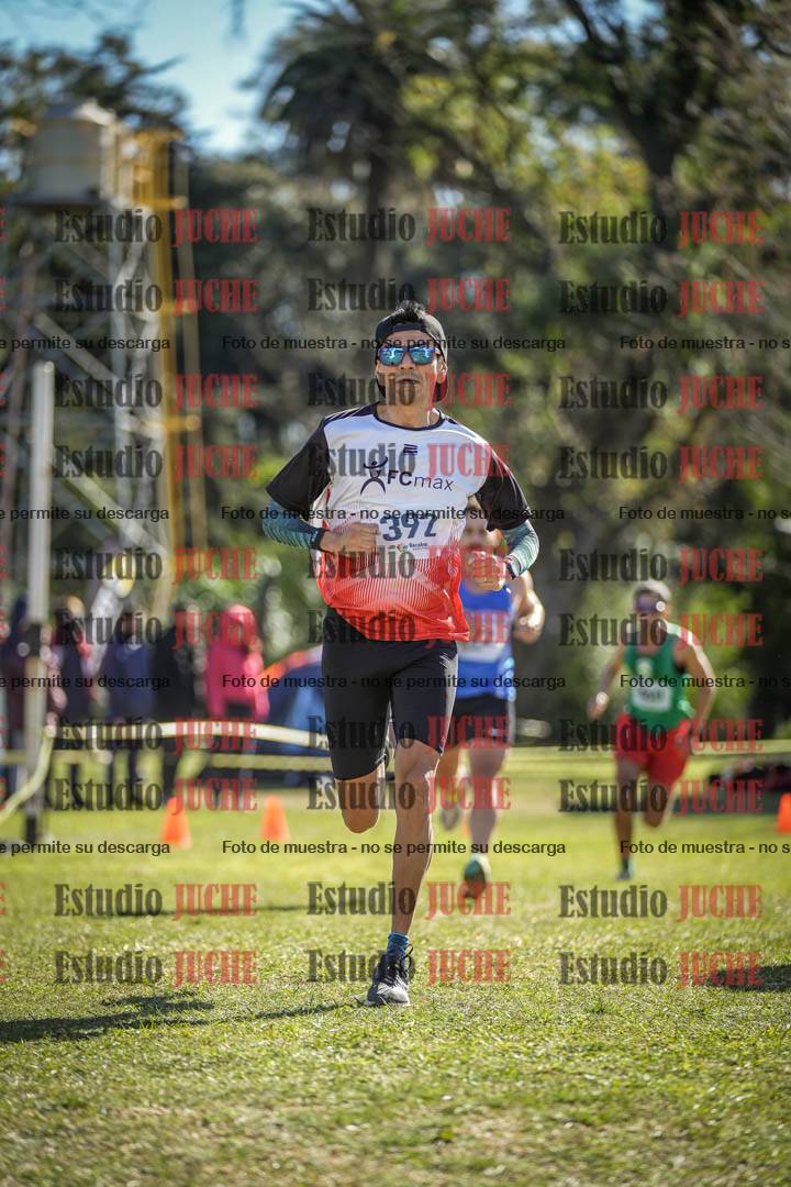 Fotos de la llegada del cross de 8000 m