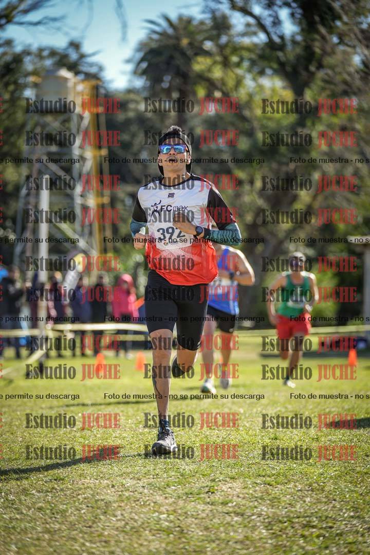 Fotos de la llegada del cross de 8000 m