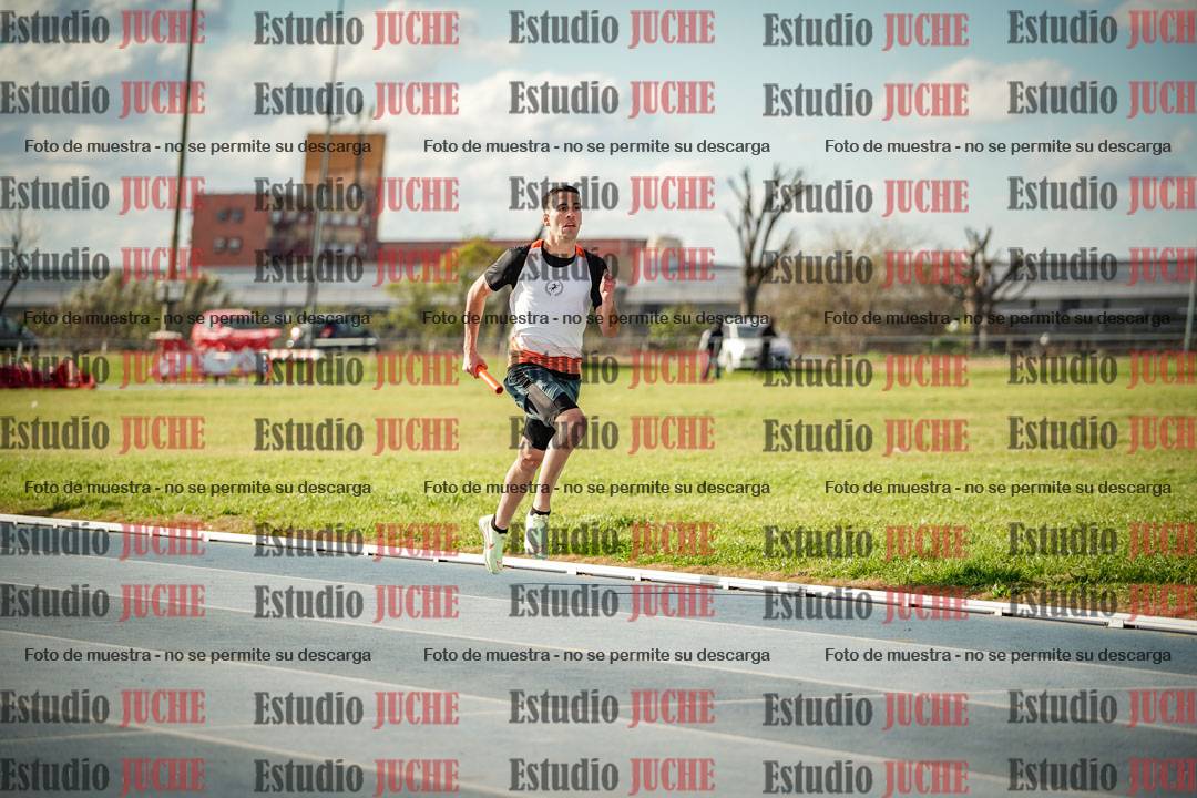 Fotos de las postas 4x400 m llanos de varones