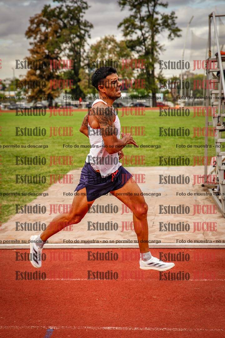 Fotos de los 800 m de varones