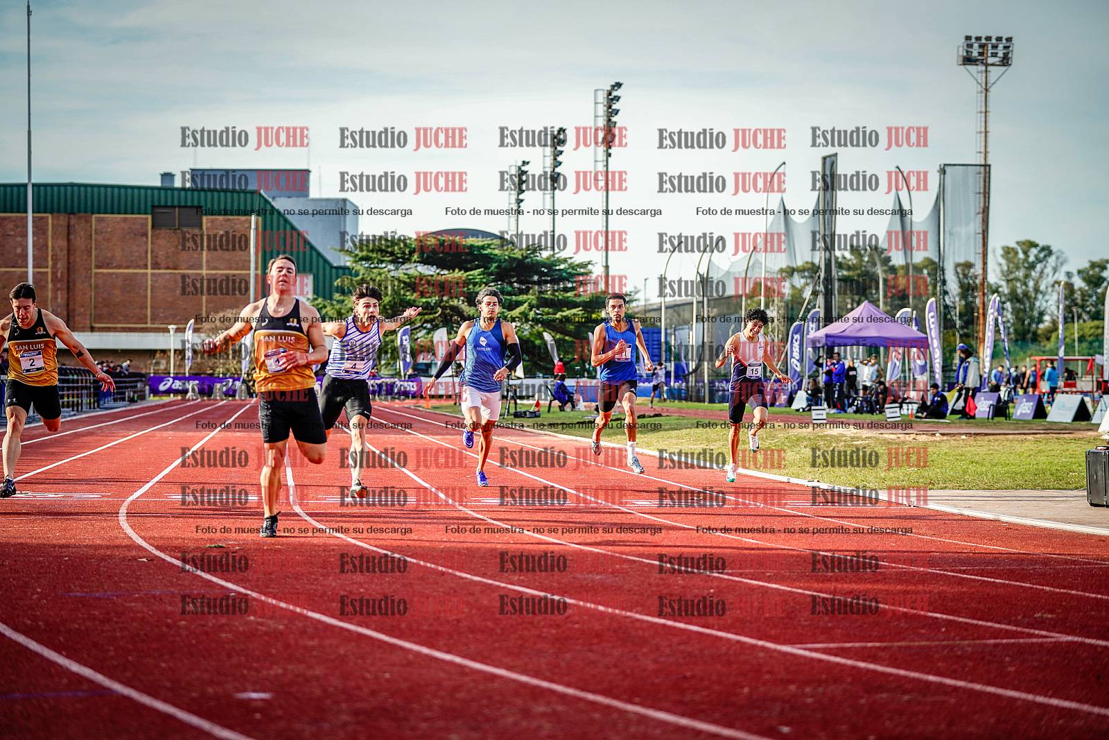 Fotos de los 200 m de varones - FINAL