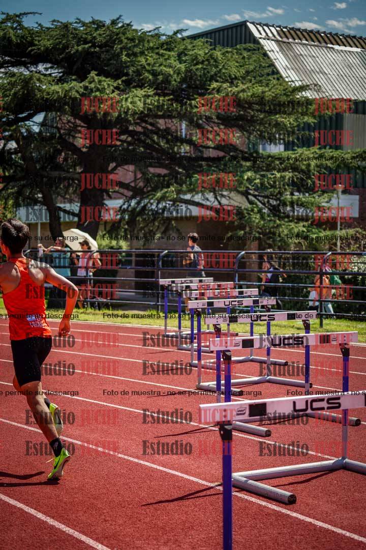 Fotos de los 400 m con vallas de varones