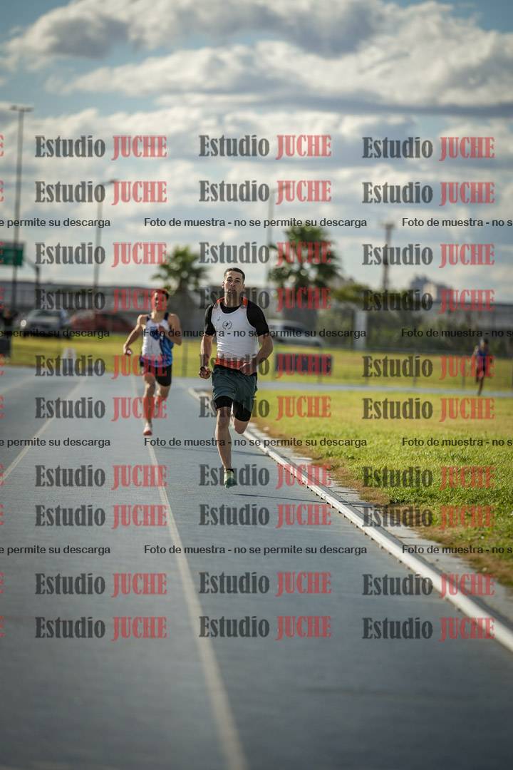 Fotos de las postas 4x400 m llanos de varones