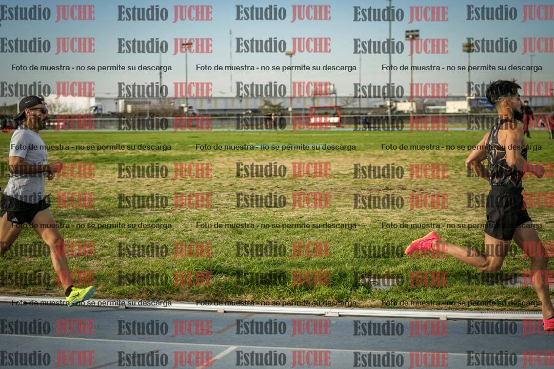 Fotos de los 1500 m llanos de varones