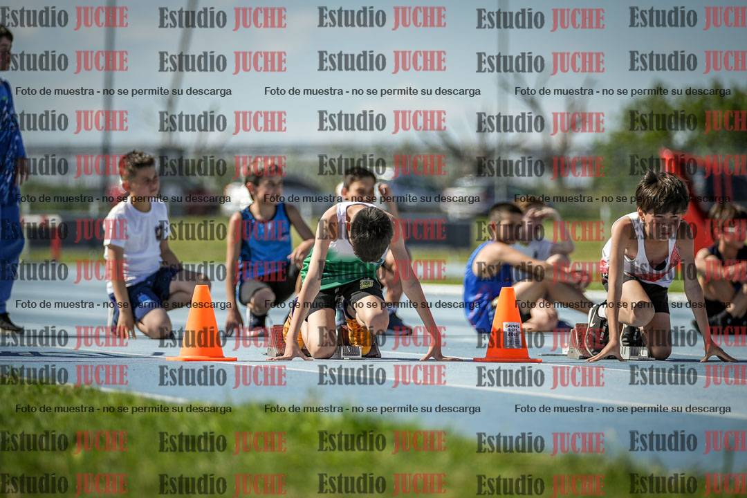Fotos de los 50 m llanos de varones
