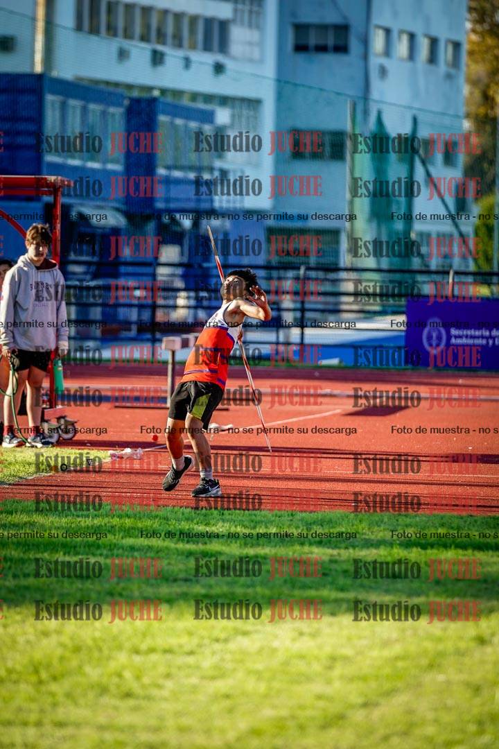 Fotos del lanzamiento de jabalina de mujeres y varones - U14