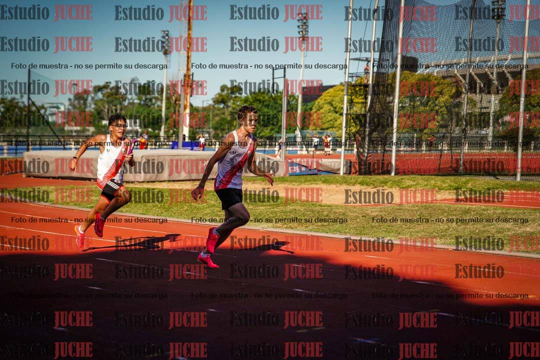 Fotos de las postas 5x80 m llanos de mujeres y varones