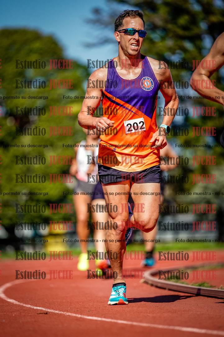 Fotos de los 5000 m llanos de mujeres y varones