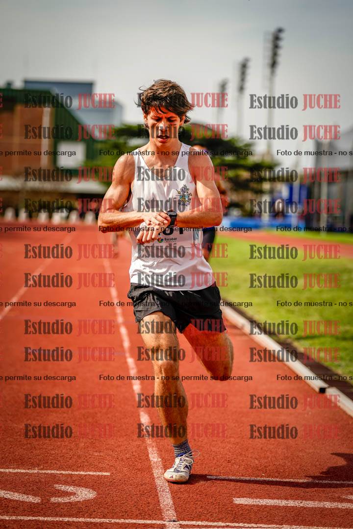 Fotos de los 3000 m llanos de varones