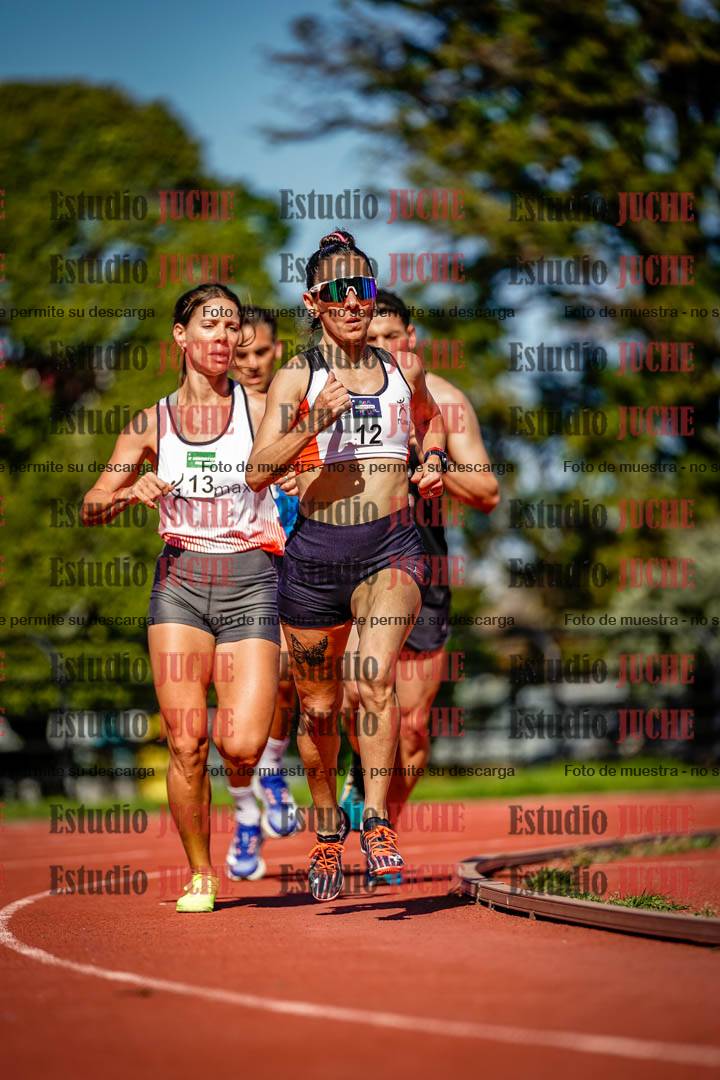 Fotos de los 5000 m llanos de mujeres y varones