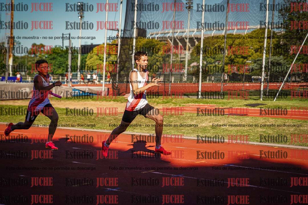 Fotos de las postas 5x80 m llanos de mujeres y varones