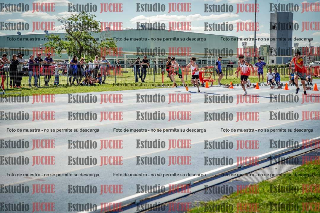 Fotos de los 50 m llanos de varones