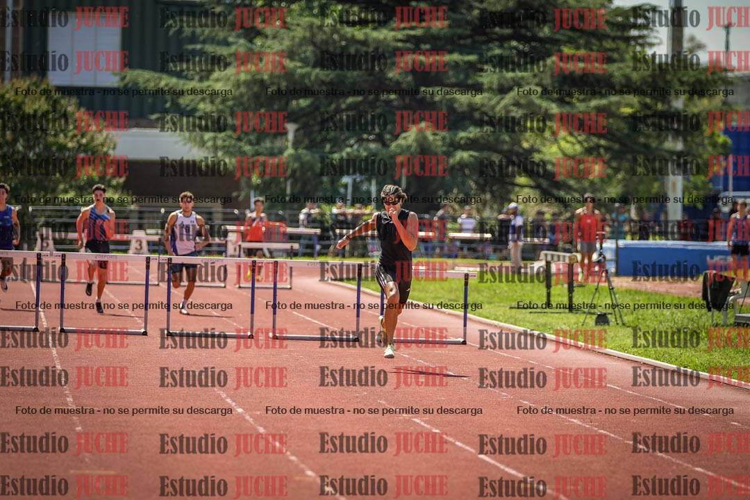 Fotos de los 400 m con vallas de varones