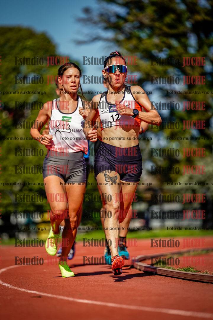 Fotos de los 5000 m llanos de mujeres y varones