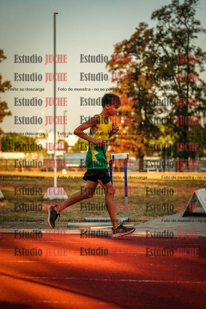 Fotos de los 2400 m llanos de varones