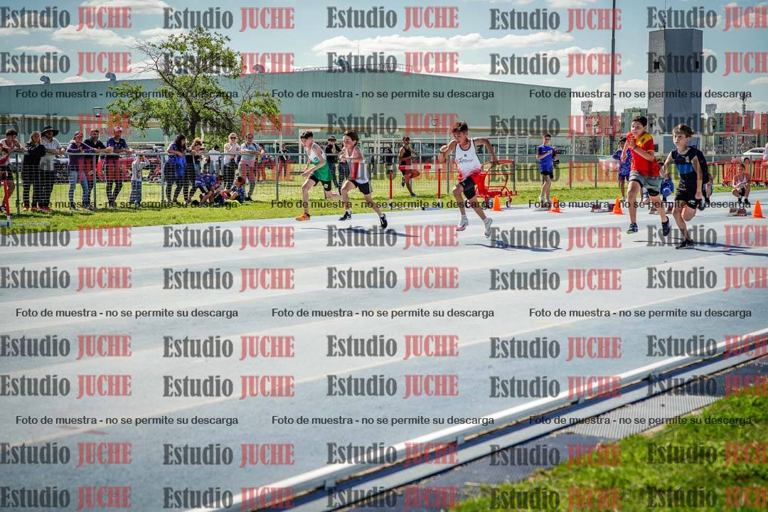 Fotos de los 50 m llanos de varones