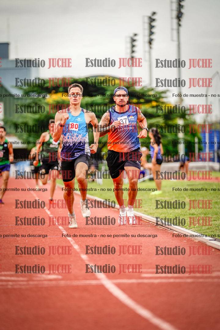 Fotos de los 800 m de varones