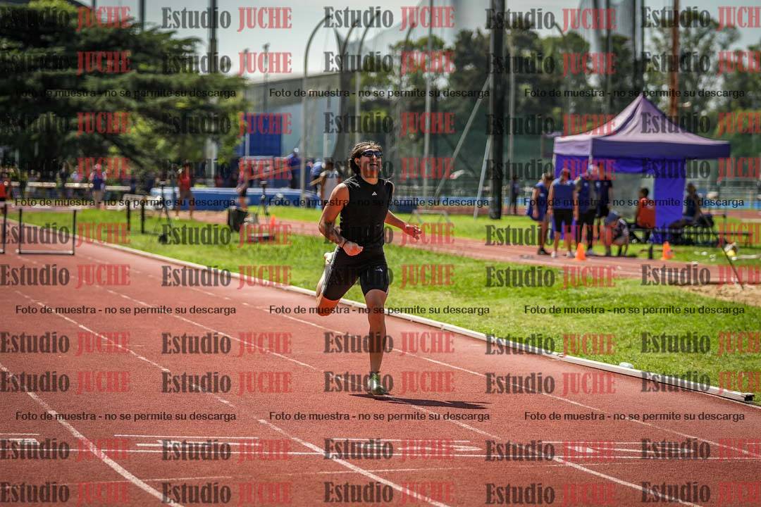 Fotos de los 400 m con vallas de varones