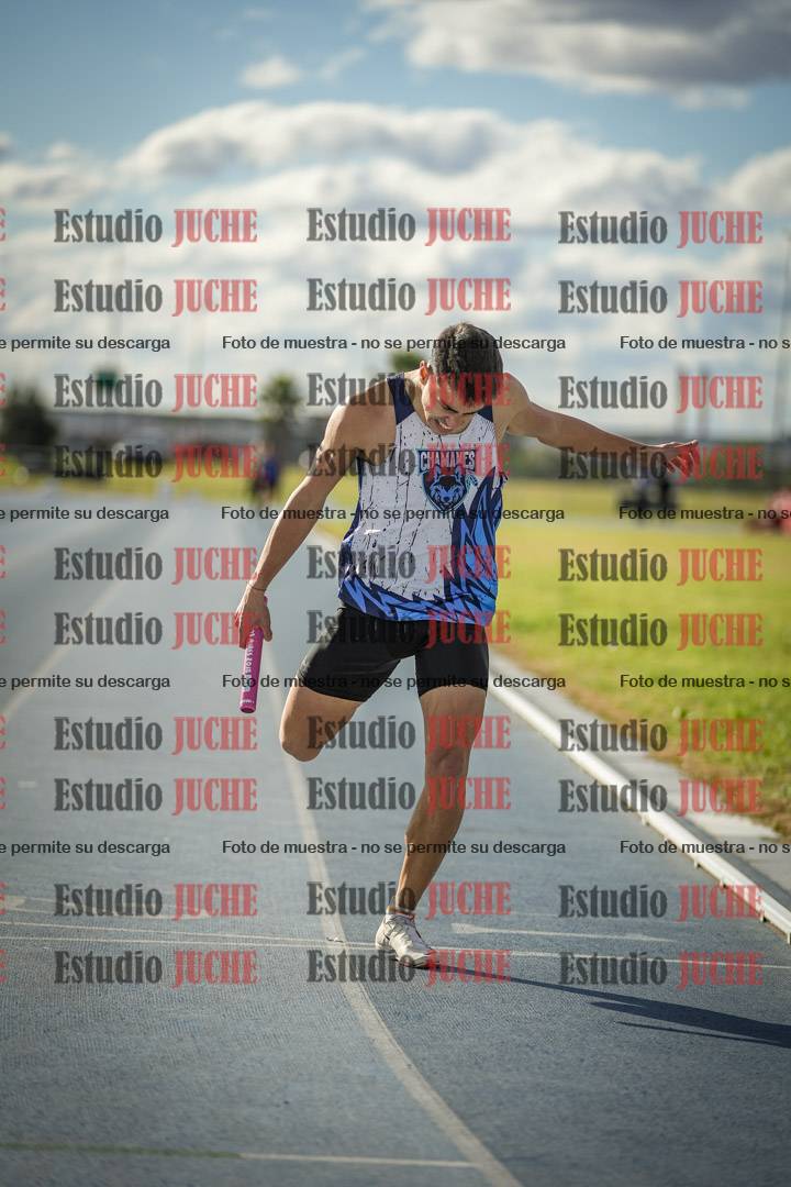 Fotos de las postas 4x400 m llanos de varones