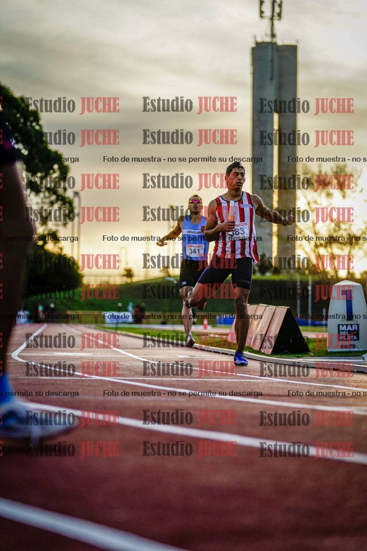 Fotos de los relevos 4x400 m de varones