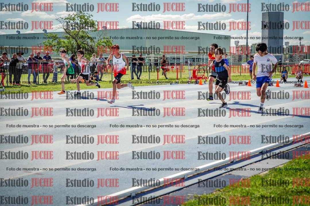 Fotos de los 50 m llanos de varones