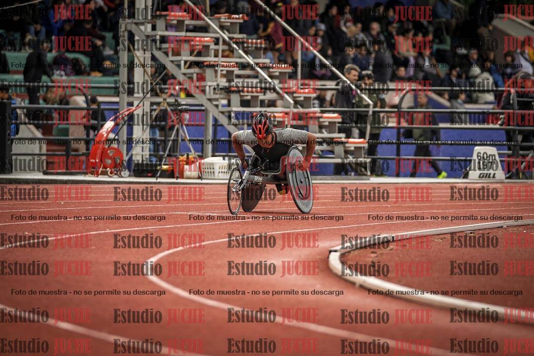 Fotos de los 400 m llanos de varones