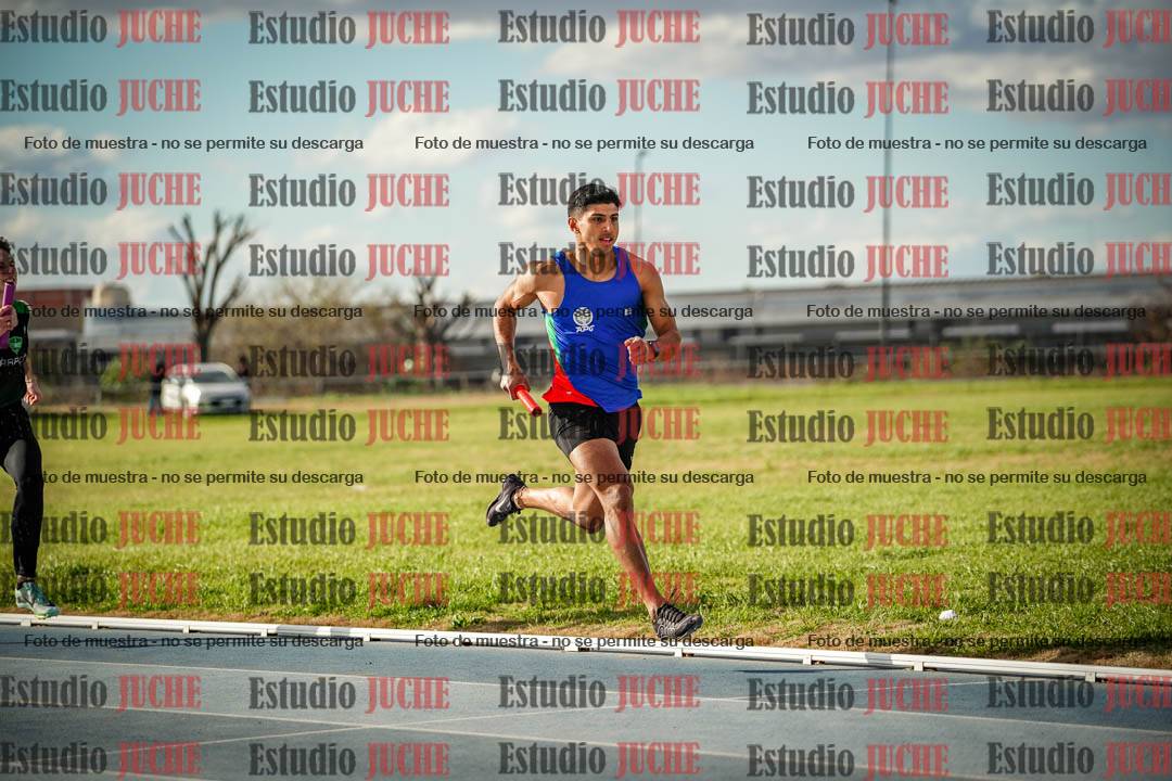Fotos de las postas 4x400 m llanos de varones