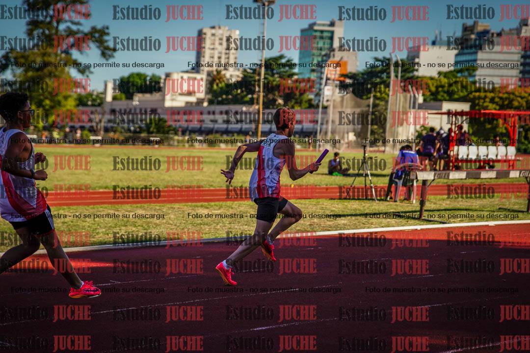 Fotos de las postas 5x80 m llanos de mujeres y varones