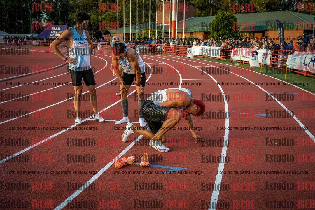 Fotos de algunos extras y podios del día 3